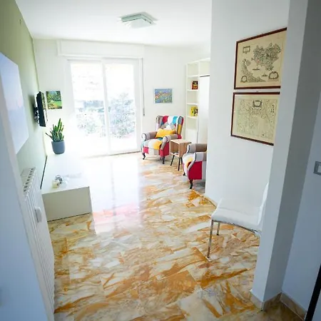 Micky House 圣雷默